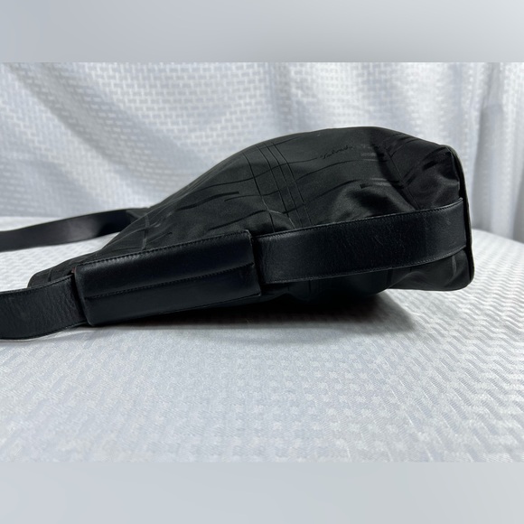 Salvatore Ferragamo Black Shoilder Bag in VGUC- - Picture 11 of 11